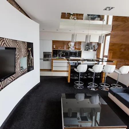 Sea Towers Apartment *